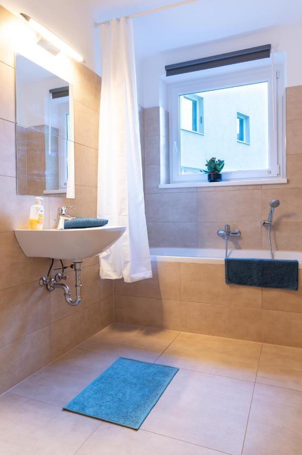 Pal'S Favoriten Apartment Виена Екстериор снимка