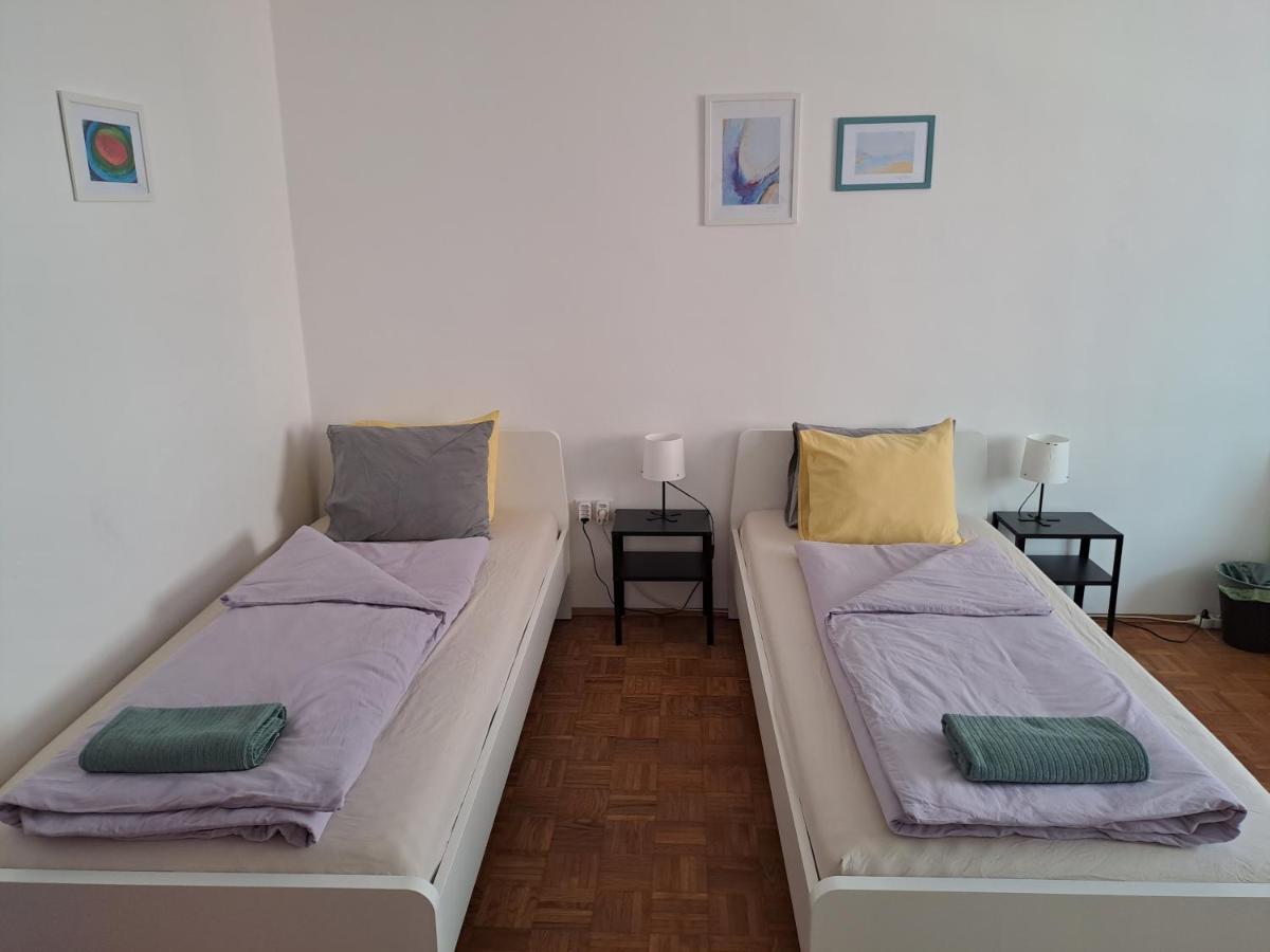 Pal'S Favoriten Apartment Виена Екстериор снимка